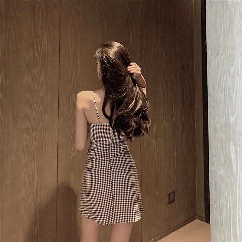 Real shot retro elegant fashion wild plaid strap dress 2020 new summer sexy slim waist slimming women's bag hip dress
Real shot retro elegant fashion wild plaid strap dress 2020 new summer sexy slim waist slimming women's bag hip dress