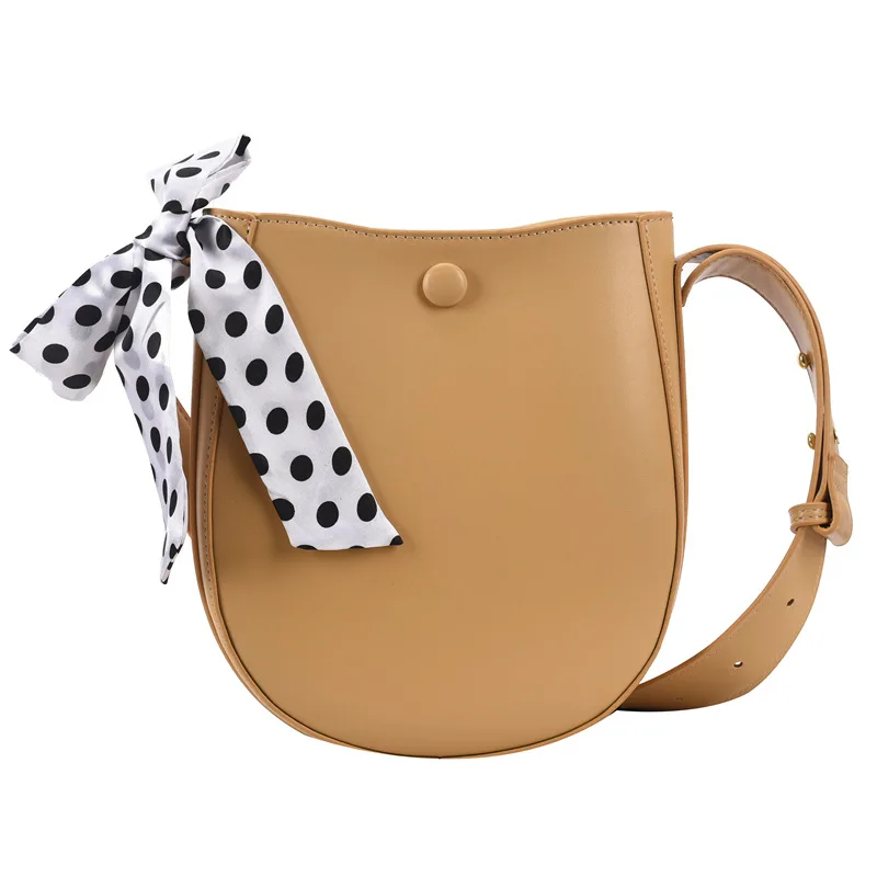 2021 New Arrivals Women's Cross Body Bag For Female PU Leather Solid Color Silk Scarf Decoration Leisure Style Girl's Saddle Bag
2021 New Arrivals Women's Cross Body Bag For Female PU Leather Solid Color Silk Scarf Decoration Leisure Style Girl's Saddle Bag