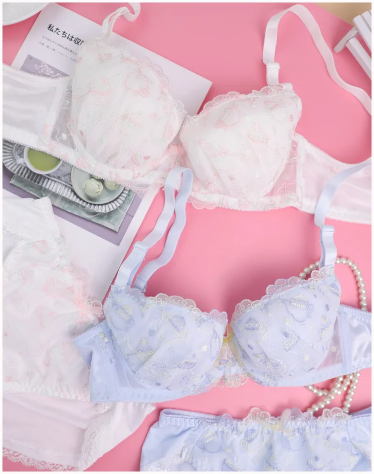 Beautiful Korean Underwear Sexy Japanese White Blue Panties Push Up Bra Set Lace Embroidery Clothes Kawaii Lingerie Femme 2021
Beautiful Korean Underwear Sexy Japanese White Blue Panties Push Up Bra Set Lace Embroidery Clothes Kawaii Lingerie Femme 2021