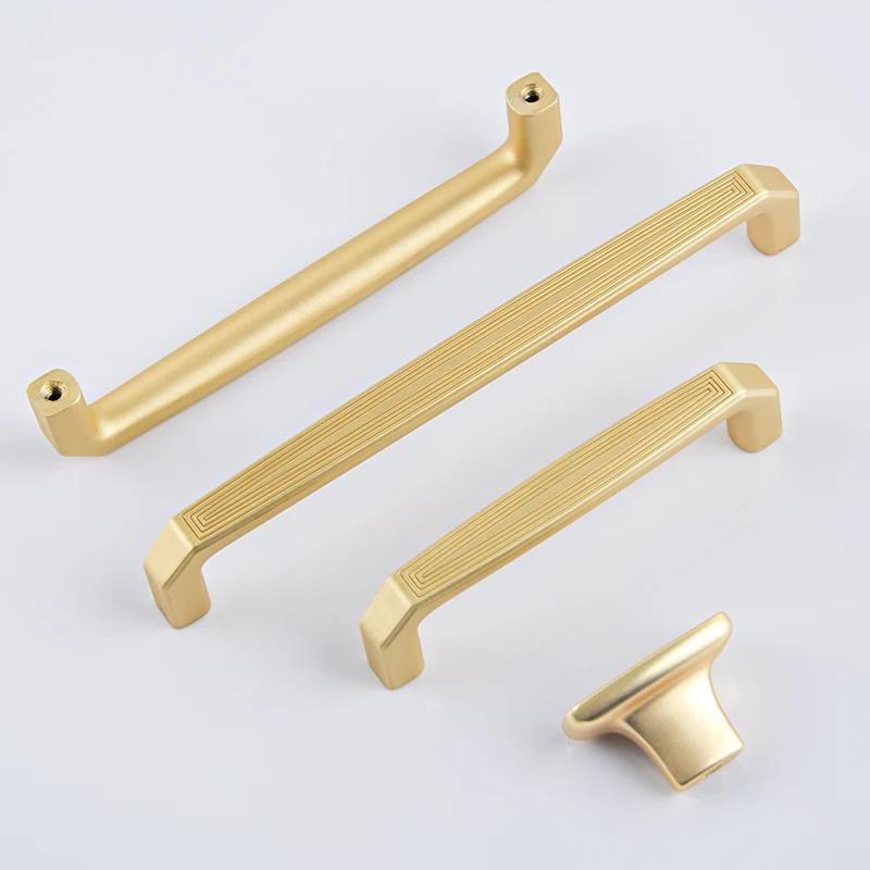 256mm Gold long handle zinc alloy furniture kitchen cabinet pull handle drawers handle and knobs 
256mm Gold long handle zinc alloy furniture kitchen cabinet pull handle drawers handle and knobs