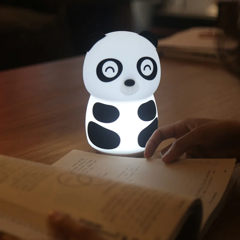 Фото Силиконосветильник ночник в виде панды с мультяшным рисунком креативное