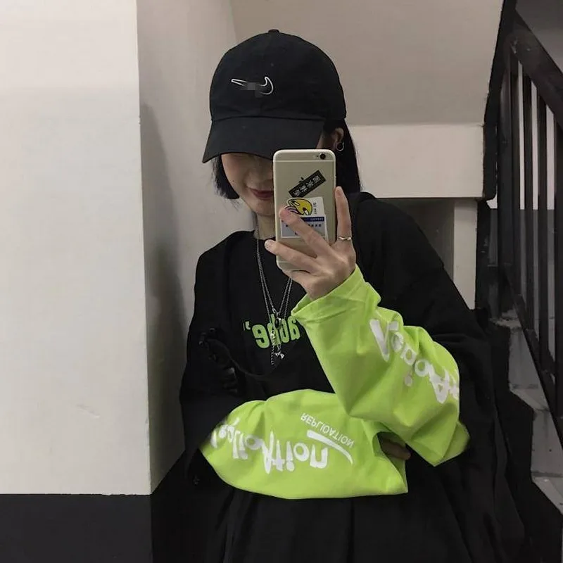 Harajuku Friends T Shirt Women Long Sleeved Loose Fake Two Pullover Casual Tops Women Tees Plus Size T-Shirts Camisetas Mujer
Harajuku Friends T Shirt Women Long Sleeved Loose Fake Two Pullover Casual Tops Women Tees Plus Size T-Shirts Camisetas Mujer