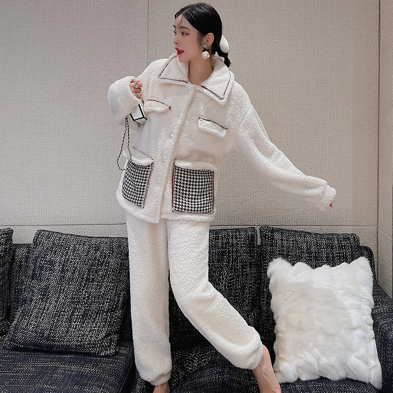 Lamb Wool Women Pajamas Sets 2PCS Sexy Turn-Down Collar Pyjamas Suit XXL Houndstooth Thicken Sleepwear Nightwear Winter Homewear
Lamb Wool Women Pajamas Sets 2PCS Sexy Turn-Down Collar Pyjamas Suit XXL Houndstooth Thicken Sleepwear Nightwear Winter Homewear