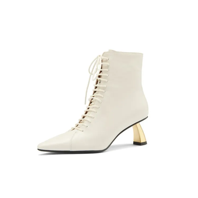 2020 autumn fashion short boots with top layer of cowhide front lace up pointed toe shaped high heel low sleeve fashion
2020 autumn fashion short boots with top layer of cowhide front lace up pointed toe shaped high heel low sleeve fashion