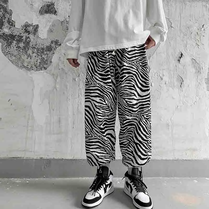 style hip-hop Harajuku casual pants trendy men's summer personality irregular stripe printed ruffian handsome Zebra Print Leggin
style hip-hop Harajuku casual pants trendy men's summer personality irregular stripe printed ruffian handsome Zebra Print Leggin