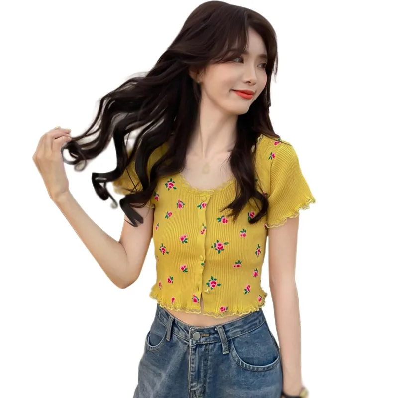 EFINNY Korean Style Summer Floral Print T Shirts O Neck Lace Button Short Exposed Navel Tops Cute Short-Sleeved Knitted T-Shirt
EFINNY Korean Style Summer Floral Print T Shirts O Neck Lace Button Short Exposed Navel Tops Cute Short-Sleeved Knitted T-Shirt