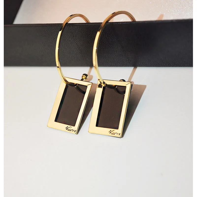 European and American simple new wild personality earrings earrings rectangular double square earrings big earrings
European and American simple new wild personality earrings earrings rectangular double square earrings big earrings