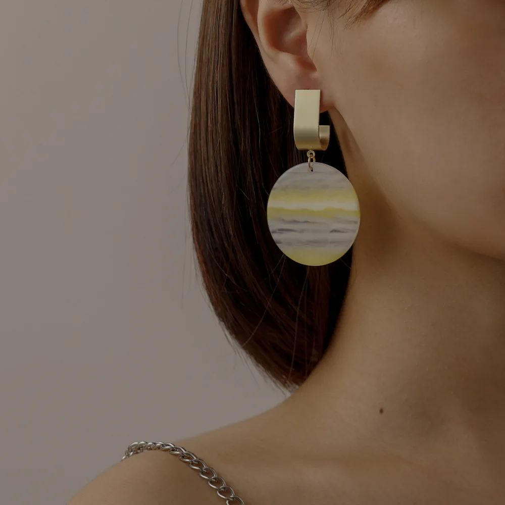 Colored Drawing Moire Round Resin Earrings For Women Water Ripple S925 Silver Needle Exaggerated Eardrop Female Jewelry Trend
Colored Drawing Moire Round Resin Earrings For Women Water Ripple S925 Silver Needle Exaggerated Eardrop Female Jewelry Trend