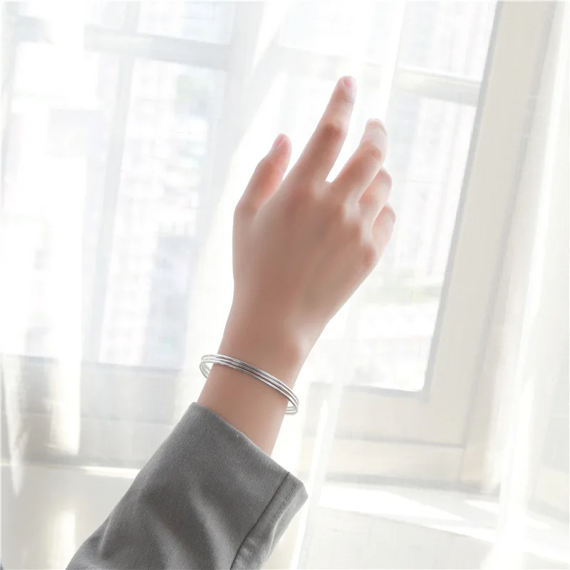 Sodrov 15gram bangle S925 sterling silver three-ring interlocking bracelet female Korean style literary fashion hand jewelry
Sodrov 15gram bangle S925 sterling silver three-ring interlocking bracelet female Korean style literary fashion hand jewelry