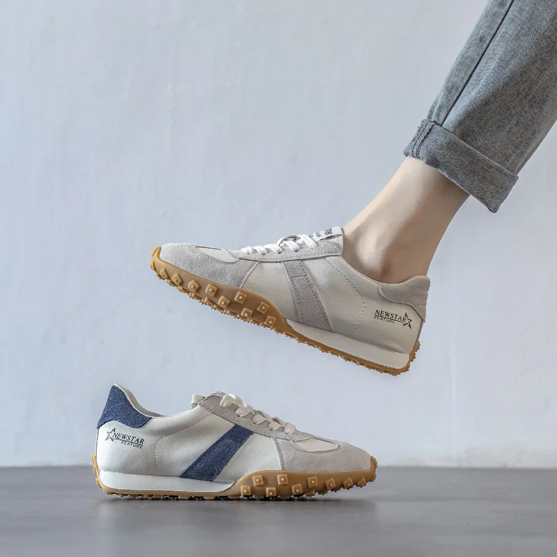 Soft leather white shoes women comfortable casual shoes 2021 new Lace Up flat casual sports shoes women Running shoes summer
Soft leather white shoes women comfortable casual shoes 2021 new Lace Up flat casual sports shoes women Running shoes summer