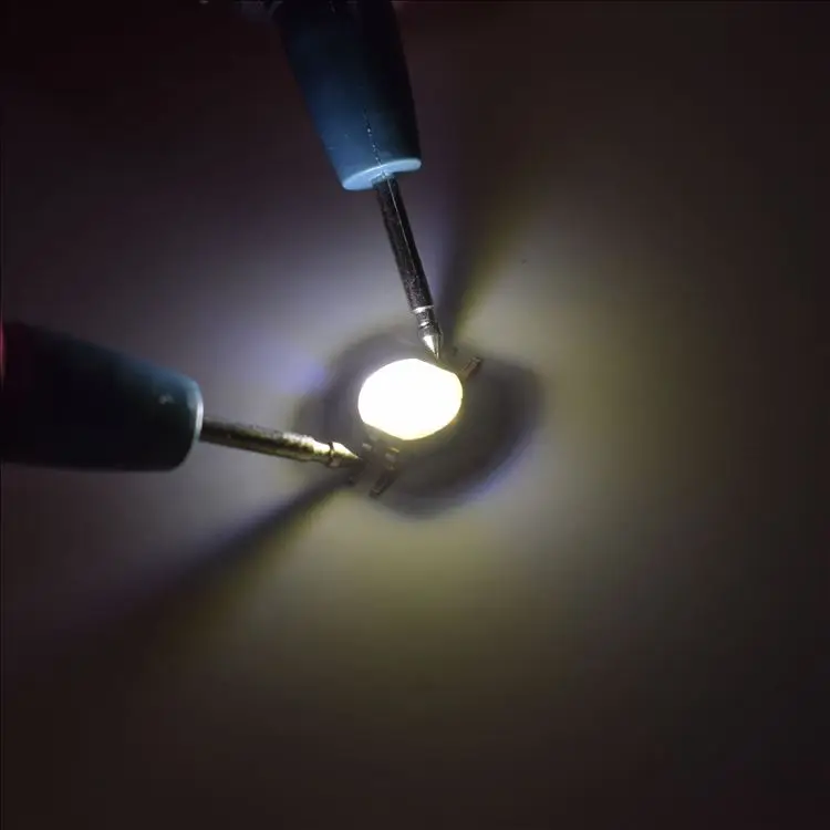 20X 4W RGBW LED lamp beads 8 pin with 20mm aluminum PCB led light emitting diode free shipping
20X 4W RGBW LED lamp beads 8 pin with 20mm aluminum PCB led light emitting diode free shipping