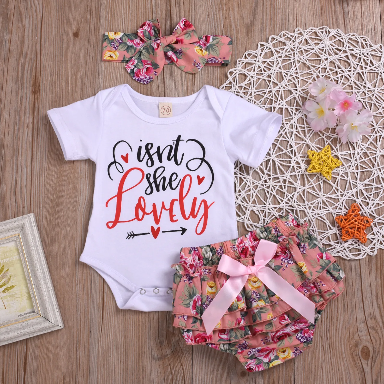 

Newborn Infant Baby Girl Print Romper Bodytsuit+Floral Print Shorts Set Outfits одежда для новоѬождëн dziewczyna zestawy 2021