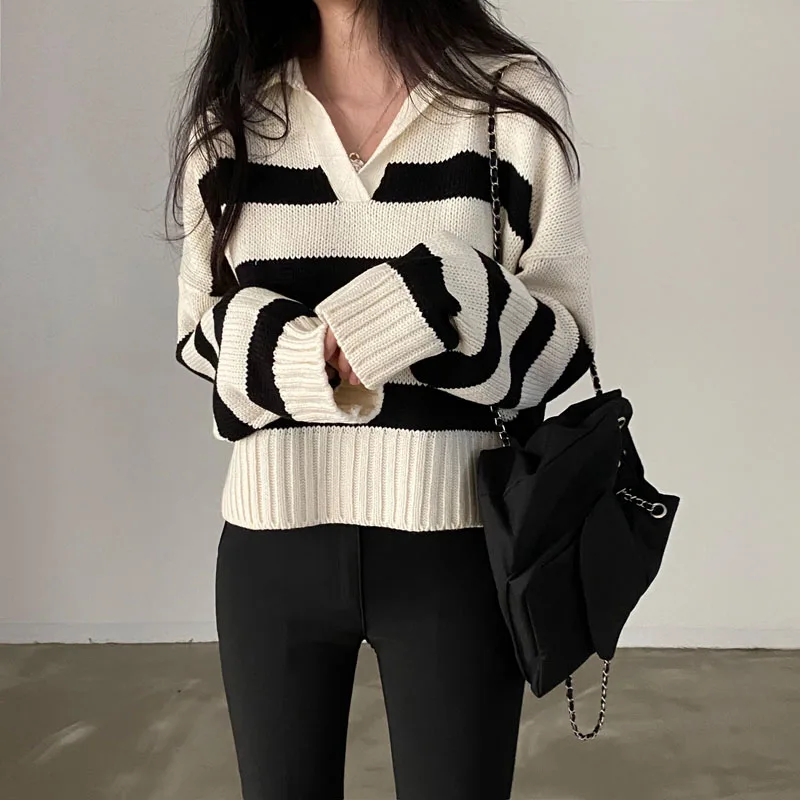 New 2021 Autumn Winter Women Sweater Lapel All Match Pullovers Knitted Striped Korean Style Elegant Ladies Jumpers 
New 2021 Autumn Winter Women Sweater Lapel All Match Pullovers Knitted Striped Korean Style Elegant Ladies Jumpers