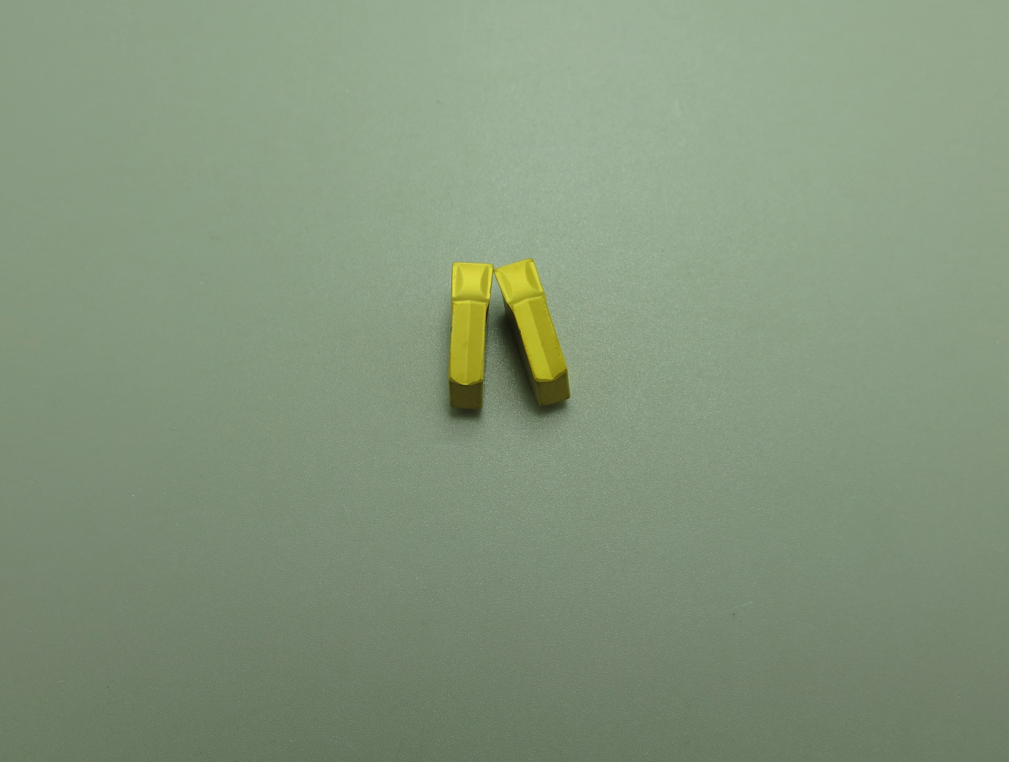 ISO standard Tungsten carbide insert SP200 / SP300 / SP400 for Part off and Groove steel External Cutting Parting Off Blade
ISO standard Tungsten carbide insert SP200 / SP300 / SP400 for Part off and Groove steel External Cutting Parting Off Blade