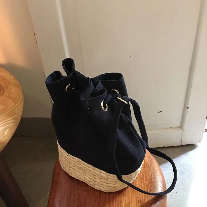 Casual Canvas Splice Straw Crossbody Bags For Women Woven Stitching Shoulder Bag Women's Bag Summer Beach Drawstring Bucket 2021
Casual Canvas Splice Straw Crossbody Bags For Women Woven Stitching Shoulder Bag Women's Bag Summer Beach Drawstring Bucket 2021