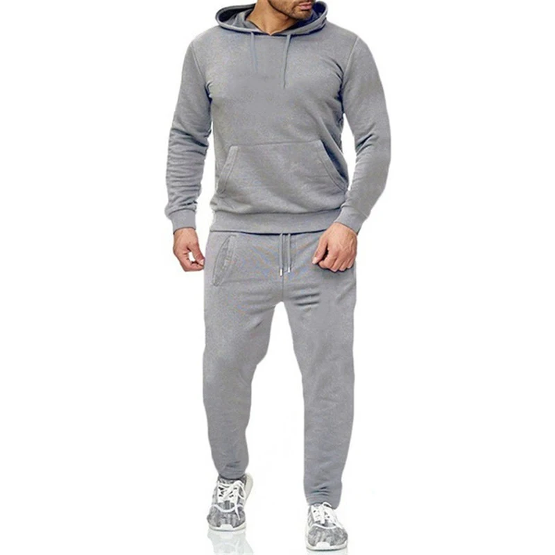 Classic men's spring and summer suits 
Classic men's spring and summer suits