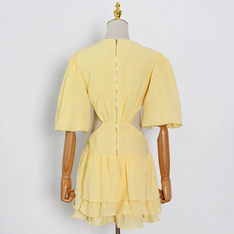 All net new products, trend good European and American style 2021 summer new sexy pure Color v Neck bubble sleeve dew back fashi
All net new products, trend good European and American style 2021 summer new sexy pure Color v Neck bubble sleeve dew back fashi