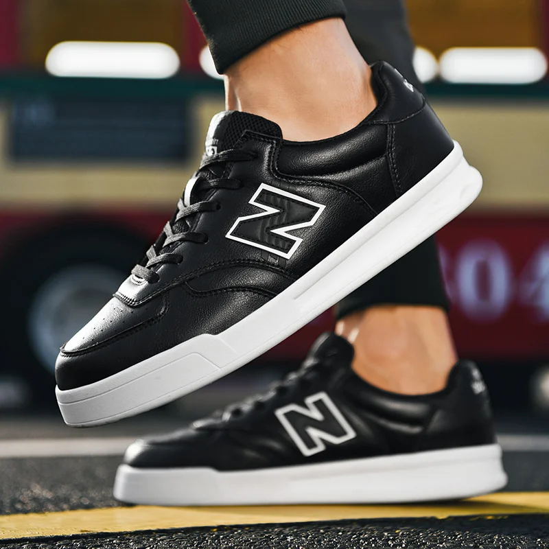 New 2021 Artificial Leather Men Causal Shoes Male Spring Men Casual Light Shoes Sneakers Lac-up Flats Breathable Outdoors 
New 2021 Artificial Leather Men Causal Shoes Male Spring Men Casual Light Shoes Sneakers Lac-up Flats Breathable Outdoors