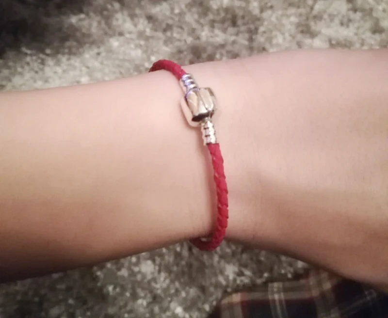 YANHUI 2 Colors 16cm-21cm 925 Solid Silver Leather Charm Bracelet For Women Fit Original Charm Beads DIY Luxury Brand Bracelet
YANHUI 2 Colors 16cm-21cm 925 Solid Silver Leather Charm Bracelet For Women Fit Original Charm Beads DIY Luxury Brand Bracelet