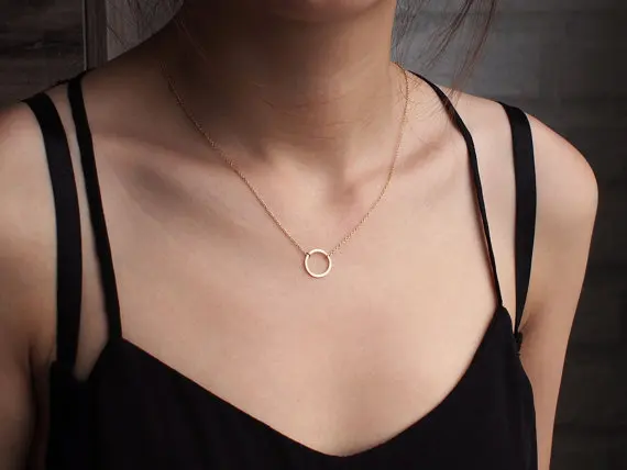 30PCS Simple Hollow Hoop Karma Outline Open Circle Round Necklaces Pendant Chain Necklaces Women Ladies Friends Collar Jewelry
30PCS Simple Hollow Hoop Karma Outline Open Circle Round Necklaces Pendant Chain Necklaces Women Ladies Friends Collar Jewelry