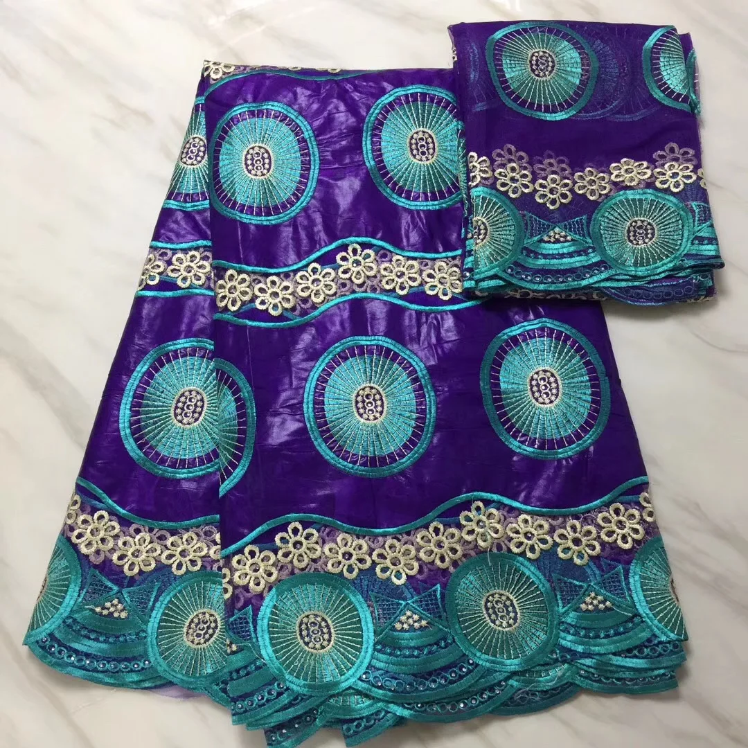 African Lace Fabric 2018 Embroidered Nigerian Laces Fabric Bridal Nigeria Purple Mesh High Quality French Tulle Lace
African Lace Fabric 2018 Embroidered Nigerian Laces Fabric Bridal Nigeria Purple Mesh High Quality French Tulle Lace
