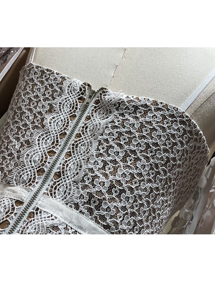 Tight lace hollow suspenders women's summer sexy dress 2021New ladies summer temperament big swing irregular dress Bing XL
Tight lace hollow suspenders women's summer sexy dress 2021New ladies summer temperament big swing irregular dress Bing XL