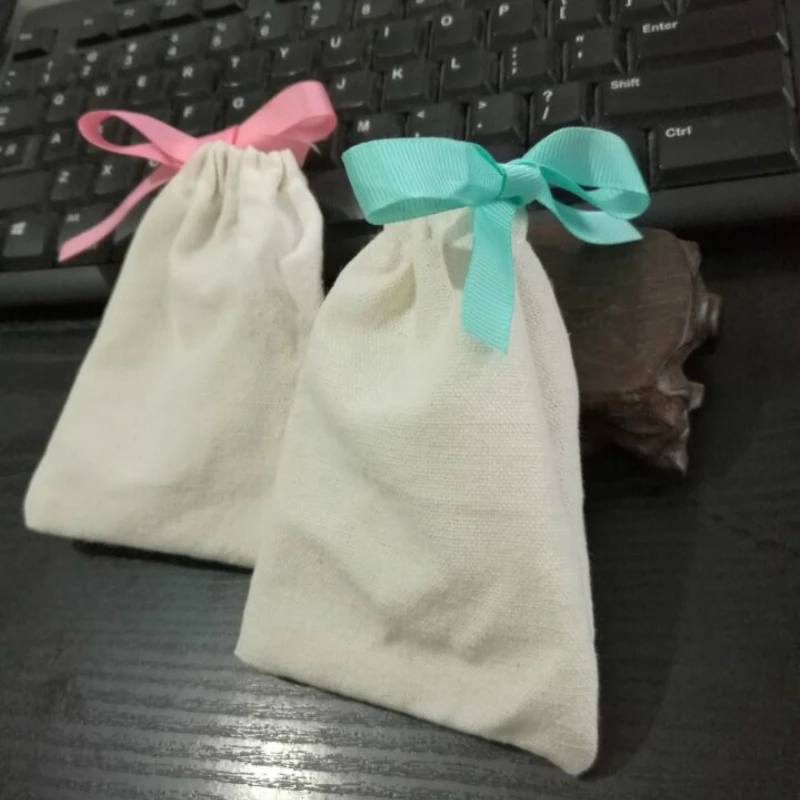 Подарочный пакет из хлопчатобумажной ткани с корсажной лентой мешок на шнурке