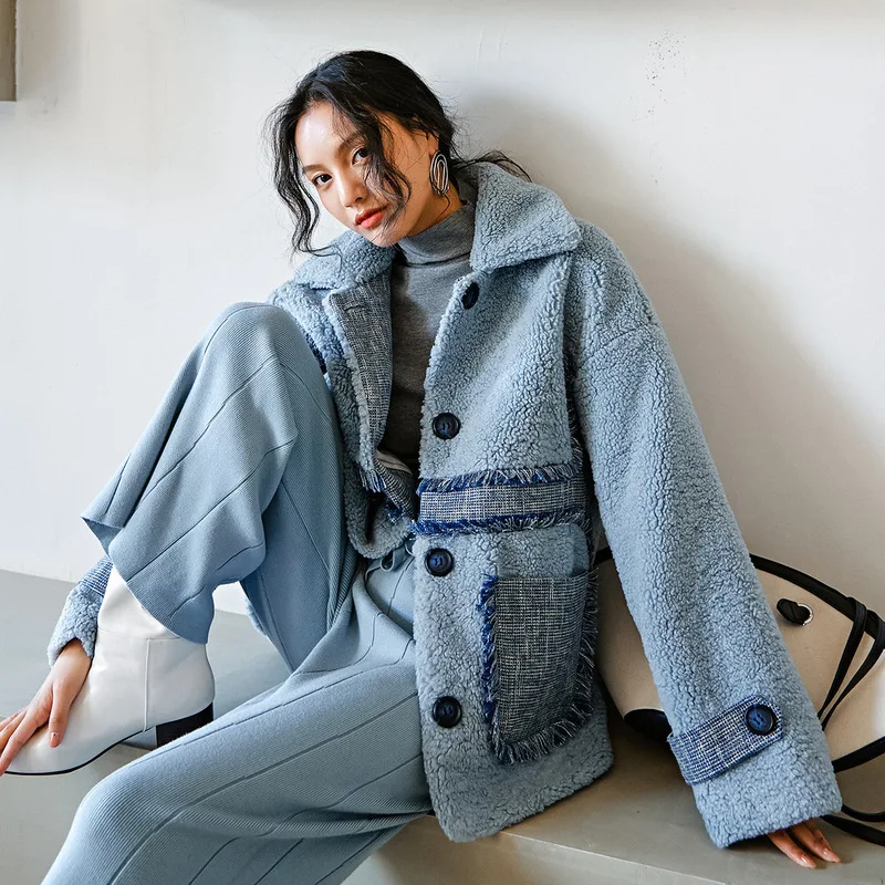 Winter Women High Quality faux lambswool Fur OverCoats Luxury short casual Thick Warm Plus Size female 2019 blue tweed fashion
Winter Women High Quality faux lambswool Fur OverCoats Luxury short casual Thick Warm Plus Size female 2019 blue tweed fashion