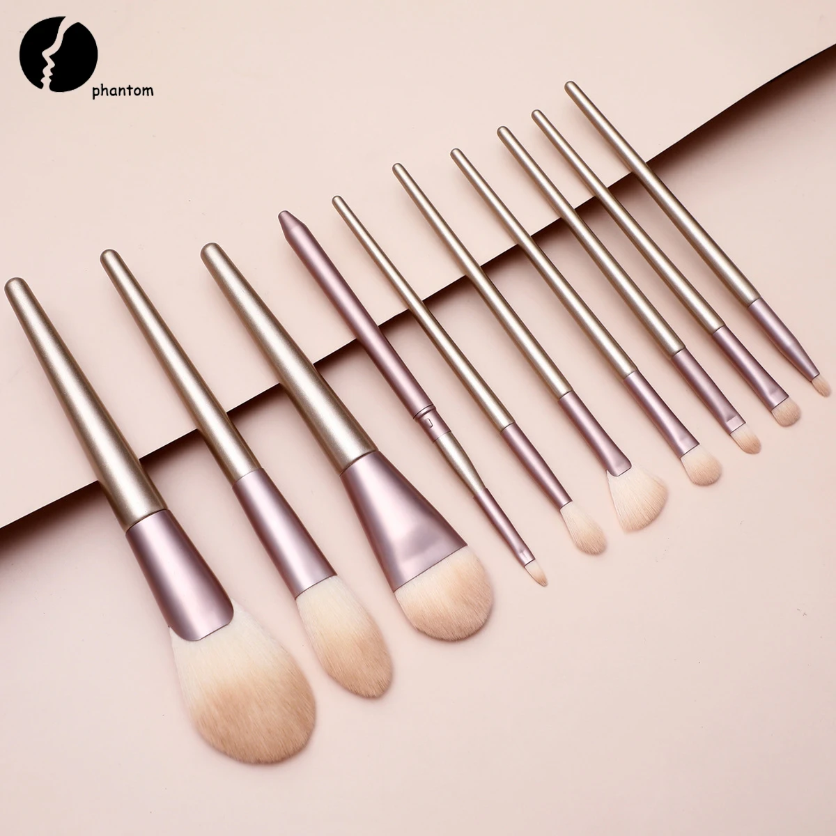 10pcs Set Shinny Champagne Gold Color Makeup Brushes Electriplated Wood Handle Synthetic Concealers Foundation Powder Eye Shadow
10pcs Set Shinny Champagne Gold Color Makeup Brushes Electriplated Wood Handle Synthetic Concealers Foundation Powder Eye Shadow