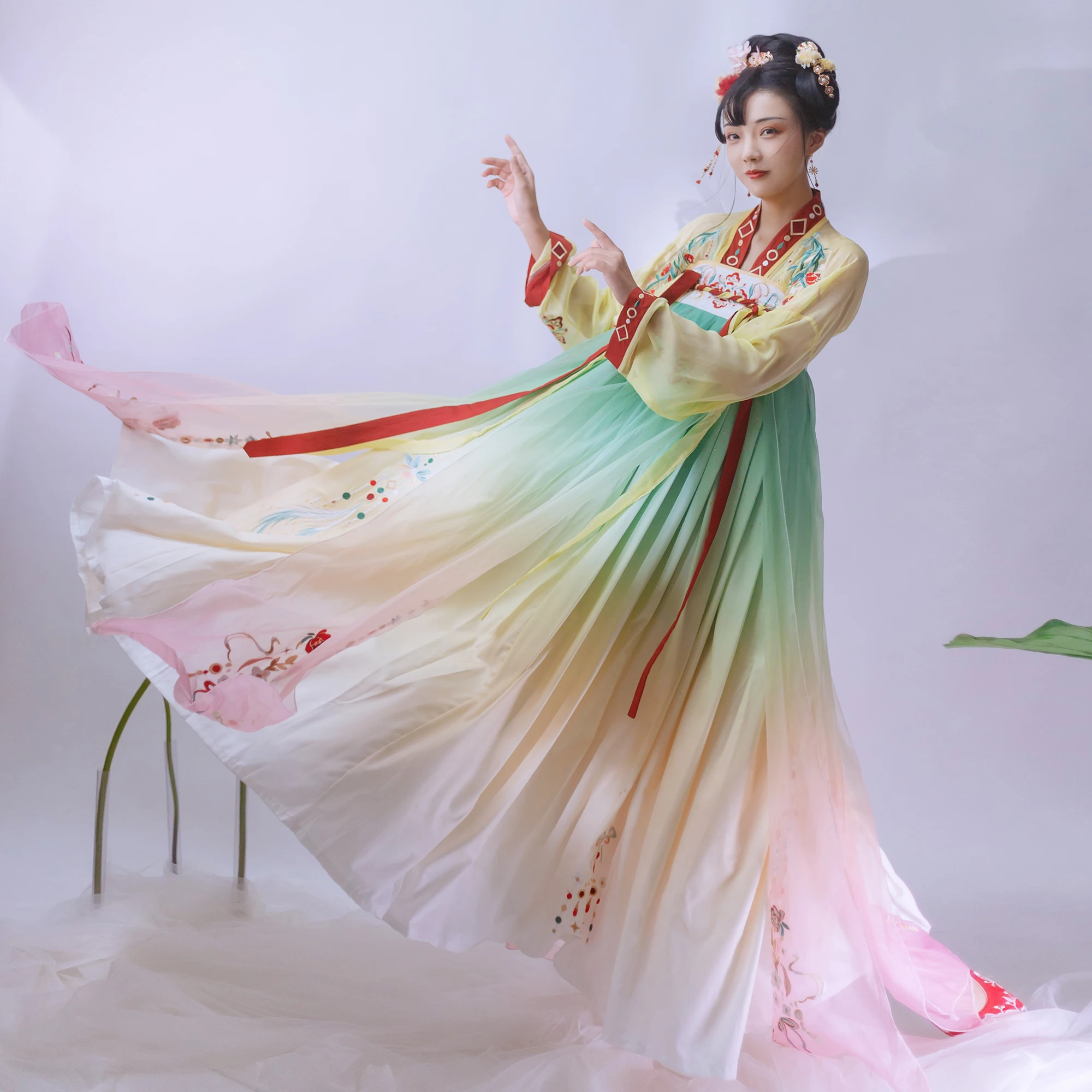 Ancient Original Hanfu Women's Dresses Traditional Chinese Chest Style Ru Skirt 6m Hem Cosplay Costumes Folk Dance
Ancient Original Hanfu Women's Dresses Traditional Chinese Chest Style Ru Skirt 6m Hem Cosplay Costumes Folk Dance