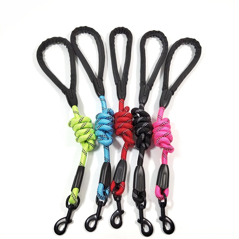 Reflective Nylon Dog Leash Medium Large Durable Traction Lead Rope For Cat Puppy Medium Small Pet Accessories
Reflective Nylon Dog Leash Medium Large Durable Traction Lead Rope For Cat Puppy Medium Small Pet Accessories