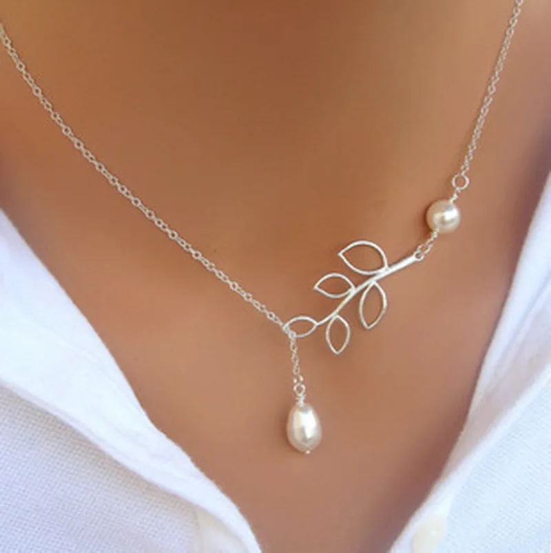 Fashion Leaves Simulated Pearl Pendant Necklace Statement Silver Clavicle Choker Chain Necklaces for Women Jewelry
Fashion Leaves Simulated Pearl Pendant Necklace Statement Silver Clavicle Choker Chain Necklaces for Women Jewelry