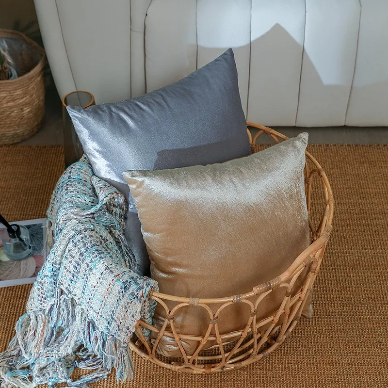 45*45cm Cushion Cover by Nordic Gold Silver Bright Velvet Pillowcase of Living Room Sofa Square Home Decoration Pillow Cover
45*45cm Cushion Cover by Nordic Gold Silver Bright Velvet Pillowcase of Living Room Sofa Square Home Decoration Pillow Cover