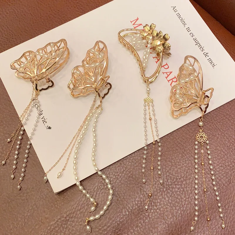 Ponytail Holder Hair Claws Hair Pins Clips for Women Metal Hairpins Hair Claw with Tassel Pendant Hair Accessories Headwear
Ponytail Holder Hair Claws Hair Pins Clips for Women Metal Hairpins Hair Claw with Tassel Pendant Hair Accessories Headwear