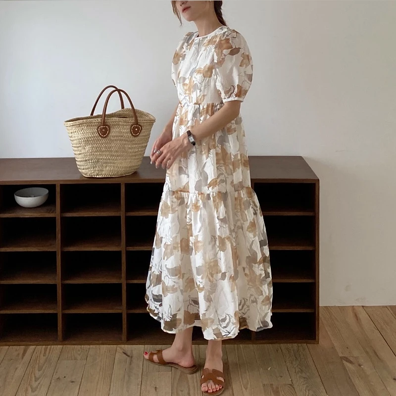 Vinatge Oil Painting Jacquard Elegant Women Long Dress 2020 New Summer Korean Style Backless Maxi Dresses Vestidos
Vinatge Oil Painting Jacquard Elegant Women Long Dress 2020 New Summer Korean Style Backless Maxi Dresses Vestidos