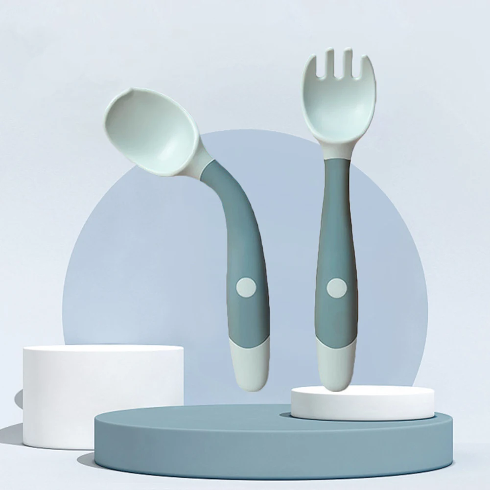 Hot Silicone Spoon for Baby Utensils Set Auxiliary Food Toddler Learn Training Eat Bendable Soft Fork Infant Children Tableware
Hot Silicone Spoon for Baby Utensils Set Auxiliary Food Toddler Learn Training Eat Bendable Soft Fork Infant Children Tableware