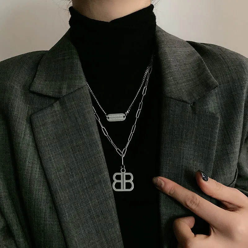 Fashion new double layered letter B necklace female clavicle chain wild necklace hot sale
Fashion new double layered letter B necklace female clavicle chain wild necklace hot sale