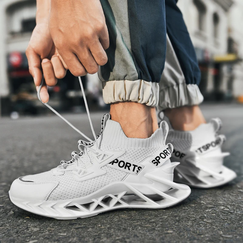 Blade Running Shoes for Men Breathable Sneakers Design Antiskid Damping Outsole Good Quality Sport Shoes Training Jogging Shoes
Blade Running Shoes for Men Breathable Sneakers Design Antiskid Damping Outsole Good Quality Sport Shoes Training Jogging Shoes