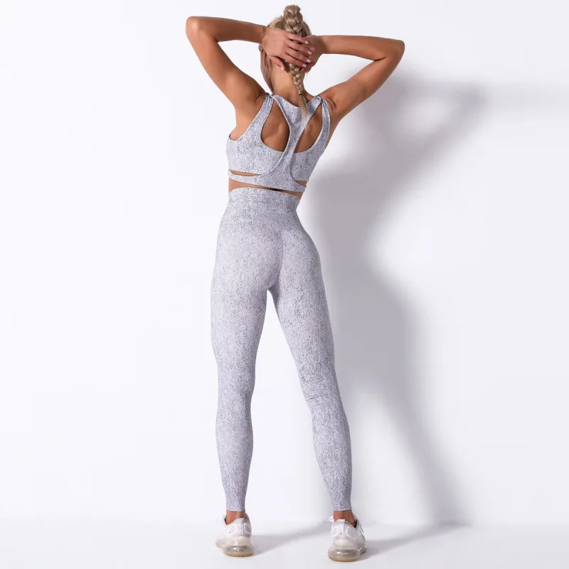 Printed 2PCS Yoga Set Sport Suit Women Workout Clothes For Women Stretchly Sport Bra High Waist Leggings Fitness Set 4 Colors
Printed 2PCS Yoga Set Sport Suit Women Workout Clothes For Women Stretchly Sport Bra High Waist Leggings Fitness Set 4 Colors