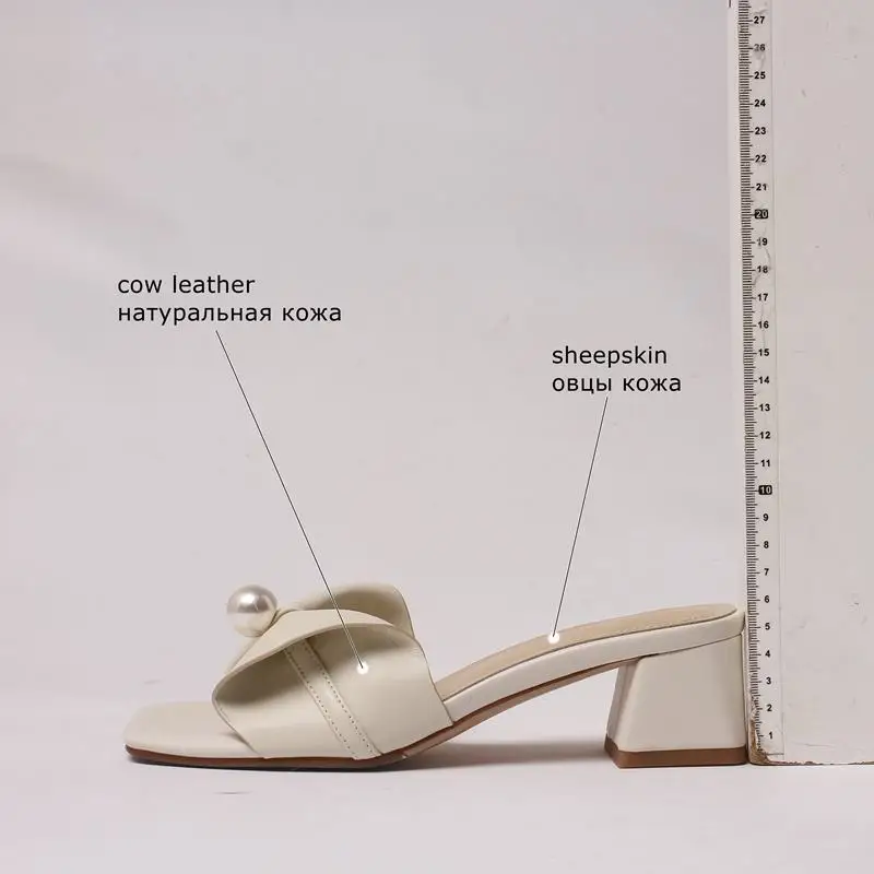 ALLBITEFO Fashion bow design real genuine leather women slippers cool summer shoes sweet sexy women heels sandals flip flops
ALLBITEFO Fashion bow design real genuine leather women slippers cool summer shoes sweet sexy women heels sandals flip flops