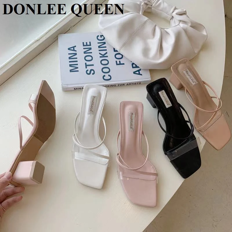 2021 New Fashion Low Heel Slippers Women Sandals Summer Shoes Clear Transparent Flip Flops Casual Outdoor Slide Zapatillas Mujer 
2021 New Fashion Low Heel Slippers Women Sandals Summer Shoes Clear Transparent Flip Flops Casual Outdoor Slide Zapatillas Mujer