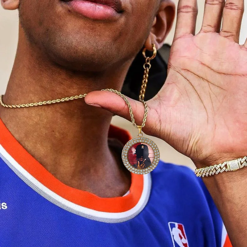 Large Iced Out Circle Custom Picture Pendant for Men Hip Hop Jewelry Personalized Photo Necklace in Gold & Silver Color
Large Iced Out Circle Custom Picture Pendant for Men Hip Hop Jewelry Personalized Photo Necklace in Gold & Silver Color