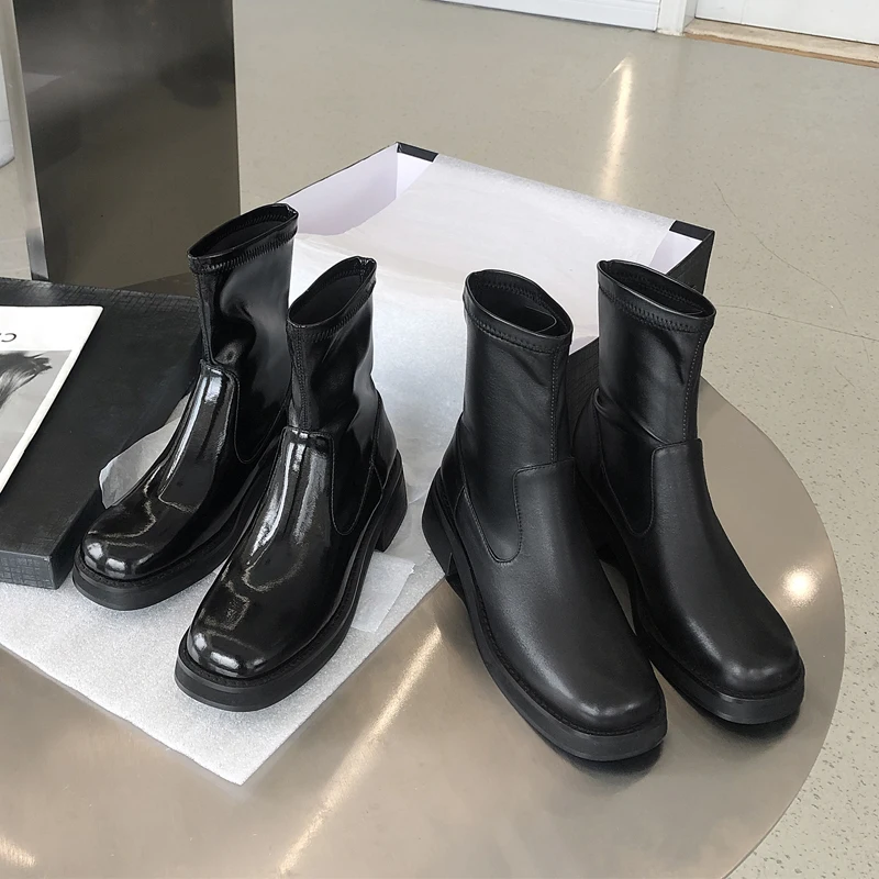 Cow Leather Ladies Boots Round Toe Thick high Heels platform ankle boots Vintage Autumn Winter Party Working Shoes Woman 
Cow Leather Ladies Boots Round Toe Thick high Heels platform ankle boots Vintage Autumn Winter Party Working Shoes Woman