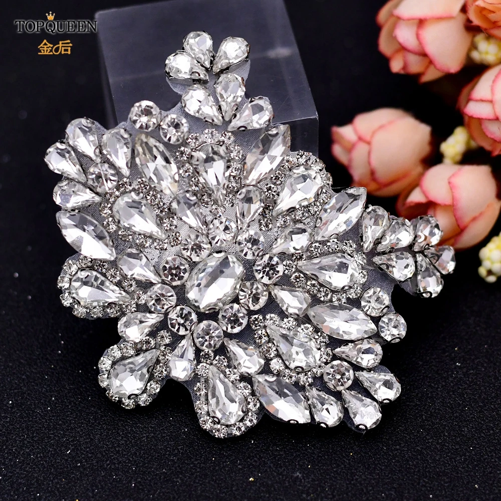 

TOPQUEEN SP02 Silver Bead and Rhinestone Patches Appliques for Clothes Sewing Fabric Cover for Neckline Woman's Fake Collars