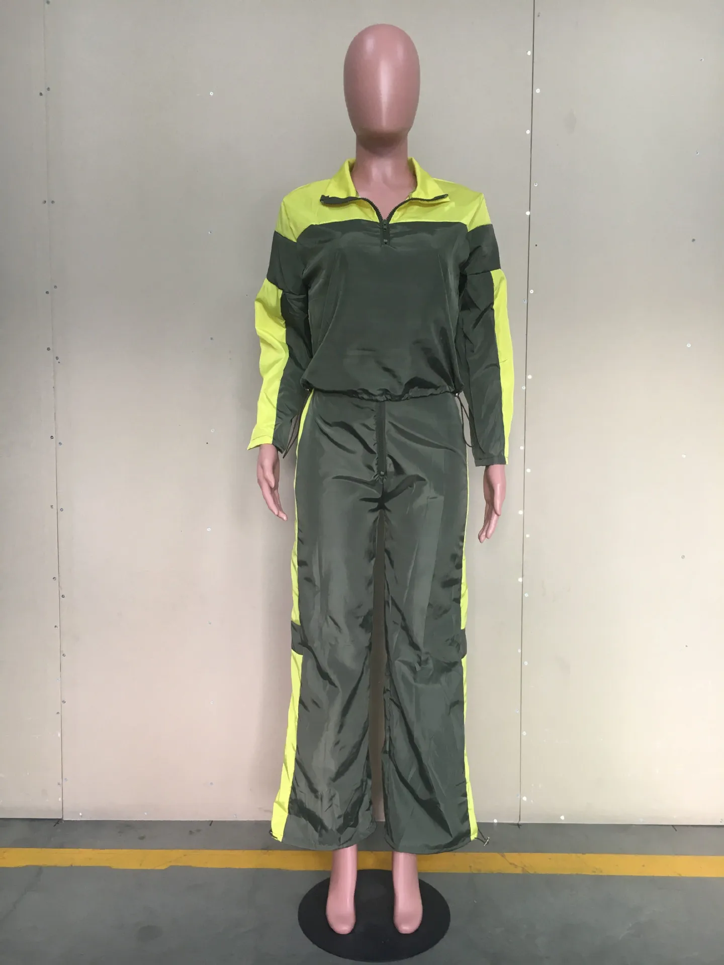 Oluolin Women Casual Tracksuit Sportswear Sets Patchwork Sweatshirt and Sweatpant Ladies Plus Size Tracksuit Two Piece Outfits
Oluolin Women Casual Tracksuit Sportswear Sets Patchwork Sweatshirt and Sweatpant Ladies Plus Size Tracksuit Two Piece Outfits