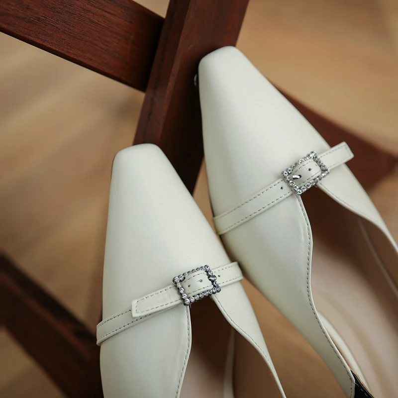 handmade spring new pumps shoes women 2021 square toe genuine leather crystal fastener high heels ladies party shoes big size 40
handmade spring new pumps shoes women 2021 square toe genuine leather crystal fastener high heels ladies party shoes big size 40