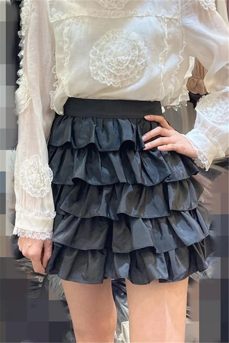 High waist divided skirts European women's temperament multi layer cake shorts pure color shorts trousers
High waist divided skirts European women's temperament multi layer cake shorts pure color shorts trousers