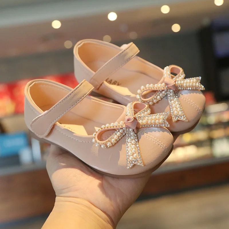 Girls Bow Princess Shoes 2021 Spring Fashion Pearl Single Shoes Female Baby Soft Sole Small Leather Shoes Girls Toddler Shoes
Girls Bow Princess Shoes 2021 Spring Fashion Pearl Single Shoes Female Baby Soft Sole Small Leather Shoes Girls Toddler Shoes