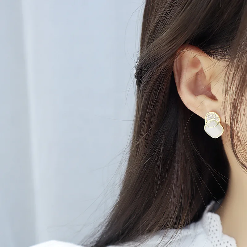 Korean New Design Fashion Jewelry Crystal AAA Zircon Women Girl Earrings Gold Wedding Party Earrings Gift
Korean New Design Fashion Jewelry Crystal AAA Zircon Women Girl Earrings Gold Wedding Party Earrings Gift