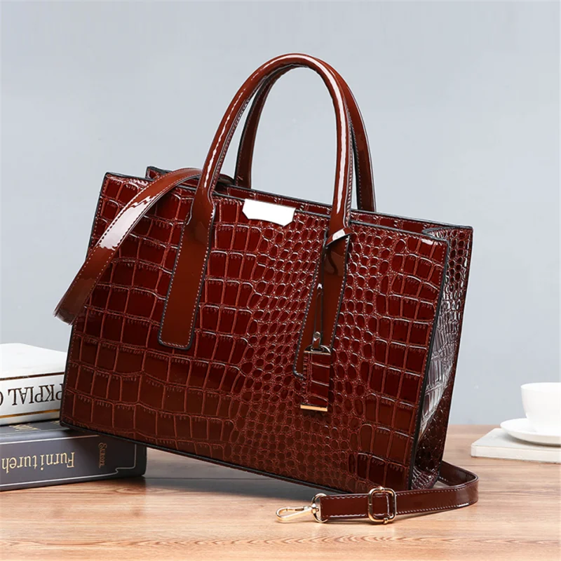 leather women's messenger bag crocodile leather women's Cross shoulder bag women's handbag 2021 high quality women's handbag
leather women's messenger bag crocodile leather women's Cross shoulder bag women's handbag 2021 high quality women's handbag